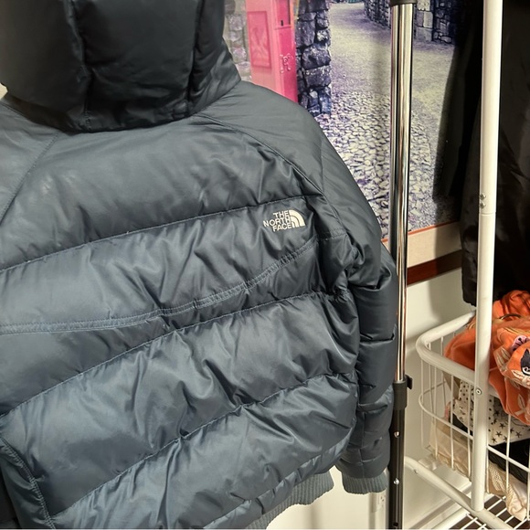Northface 550 Puffer Ski Jacket in Navy Blue - Picture 8 of 16
